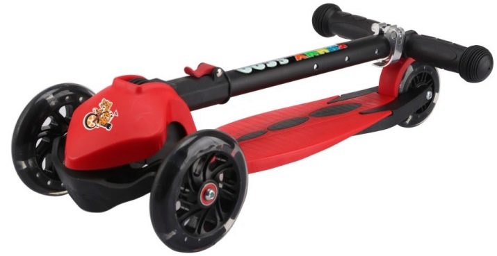 Самокати для дітей від 1 року: кращі дитячі самокати для самих маленьких. Вибір самоката з сидінням для однорічного малюка