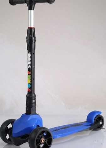 Самокати для дітей від 1 року: кращі дитячі самокати для самих маленьких. Вибір самоката з сидінням для однорічного малюка