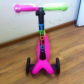 Самокати для дітей від 2 років: рейтинг кращих дитячих 3-колісних моделей з світяться колесами. Як вибрати самокат? Як навчити кататися?