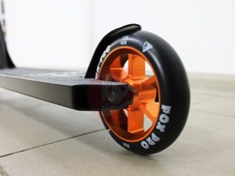 Самокати FoxPro: як вибрати трюкової самокат з тлумачним кермом? Як він виглядає? Плюси і мінуси моделей