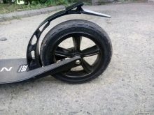 Самокати Reaction: двоколісні трюкові самокати і триколісні дитячі, інші моделі. Вибір підставки для електросамоката