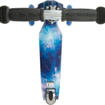 Самокати Reaction: двоколісні трюкові самокати і триколісні дитячі, інші моделі. Вибір підставки для електросамоката