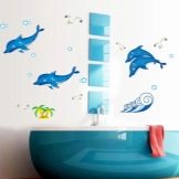 Самоклеюча плівка для ванної: особливості ПВХ-плівки для кімнати, оздоблення стін водонепроникною вінілової плівкою