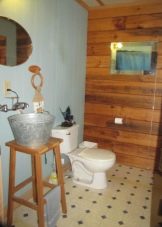 Санвузол у дерев’яному будинку (76 фото): дизайн кімнати в будинку з бруса на дачі, приклади обробки підлоги, схеми вентиляції