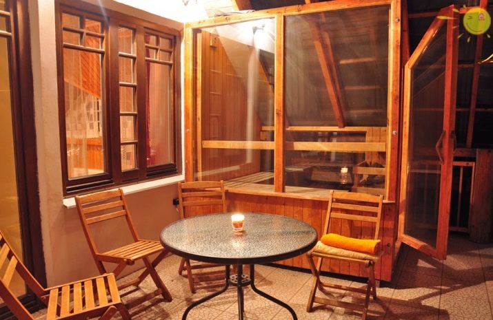 Сауна на балконі (фото 48): особливості створення парильні на лоджії в квартирі, цікаві ідеї