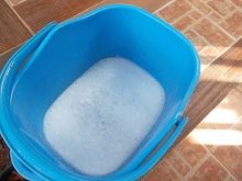 Щітка для миття вікон (34 фото): варіант для чищення з двох сторін, двостороння продукція з телескопічною ручкою, варіанти для миття зовні