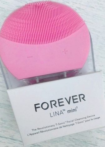 Щіточки для вмивання: силіконові, електричні та щітки-масажери для особи. Моделі від Foreo та інші. Як користуватися?