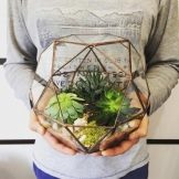 Що подарувати дівчині на 16 років? Кращі подарунки на день народження подруги. Що можна подарувати дочки і сестри?