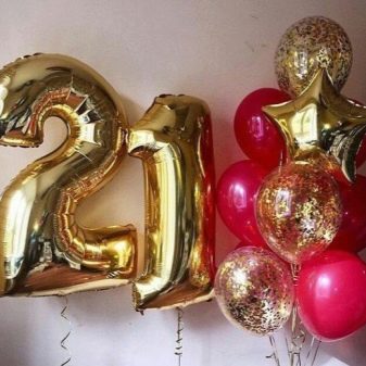 Що подарувати дівчині на 21 рік? Гаджети та корисні подарунки на день народження подруги, дочки чи сестрі