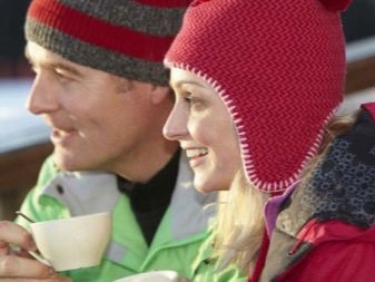 Що подарувати дівчині на побаченні? Ідеї подарунків при зустрічі взимку. Які квіти вибрати?