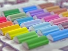 Що подарувати дівчинці 12 років? Книги, гаджети та інші ідеї подарунків для подруги або 12-річній дочці на день народження