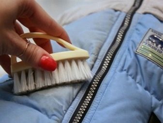 Що тепліше – пух або синтепон? Який з матеріалів краще на зиму? Особливості синтепуха. Яка між ними різниця?