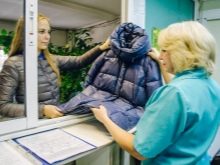 Що тепліше – пух або синтепон? Який з матеріалів краще на зиму? Особливості синтепуха. Яка між ними різниця?