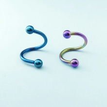 Сережка в ніс (101 фото): як вставити золоті сережки в ніс, кільце, обманка та інші популярні види