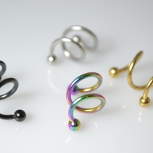 Сережка в ніс (101 фото): як вставити золоті сережки в ніс, кільце, обманка та інші популярні види