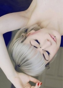 Сережка в ніс (101 фото): як вставити золоті сережки в ніс, кільце, обманка та інші популярні види