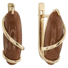 Сережки (143 фото): модні сережки 2020, які краще виглядають у вухах, моделі з полімерної глини, стильні сережки фріволіте і хрести