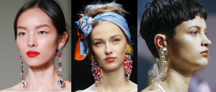 Сережки (143 фото): модні сережки 2020, які краще виглядають у вухах, моделі з полімерної глини, стильні сережки фріволіте і хрести