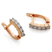 Сережки (143 фото): модні сережки 2020, які краще виглядають у вухах, моделі з полімерної глини, стильні сережки фріволіте і хрести