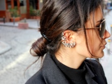 Сережки (143 фото): модні сережки 2020, які краще виглядають у вухах, моделі з полімерної глини, стильні сережки фріволіте і хрести