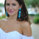 Сережки-біжутерія (68 фото): великі вечірні і великі повсякденні моделі, красиві і модні образи з люстрами