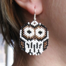 Сережки-біжутерія (68 фото): великі вечірні і великі повсякденні моделі, красиві і модні образи з люстрами