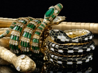 Сережки Bulgari (72 фото): сережки від іменитого бренду – скарб на ваших вухах