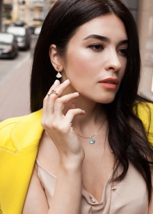 Сережки Bulgari (72 фото): сережки від іменитого бренду – скарб на ваших вухах