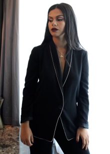 Сережки Bulgari (72 фото): сережки від іменитого бренду – скарб на ваших вухах