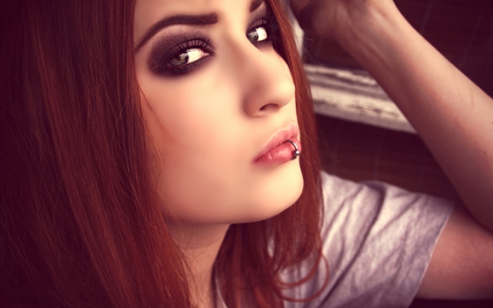 Сережки для пірсингу (94 фото): моделі сережок для вушок, пупка і носа, золоті для мови і губ та інші види