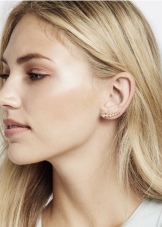 Сережки кафи (87 фото): як носити моделі на всі вухо із золота і срібла, як вони називаються і що це таке, види та відгуки