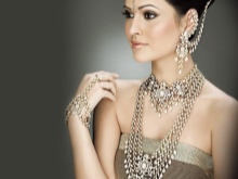 Сережки кафи (87 фото): як носити моделі на всі вухо із золота і срібла, як вони називаються і що це таке, види та відгуки