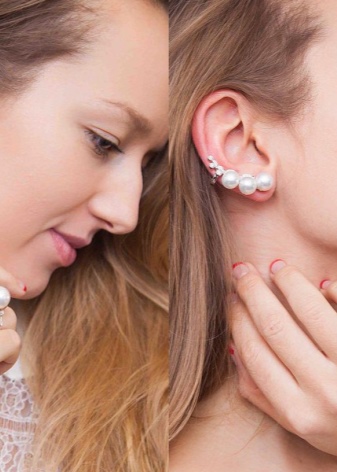 Сережки кафи (87 фото): як носити моделі на всі вухо із золота і срібла, як вони називаються і що це таке, види та відгуки