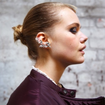 Сережки кафи (87 фото): як носити моделі на всі вухо із золота і срібла, як вони називаються і що це таке, види та відгуки