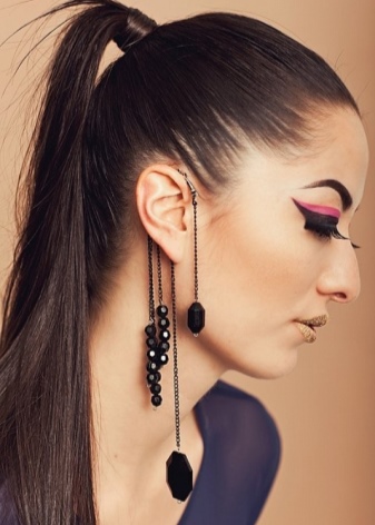 Сережки кафи (87 фото): як носити моделі на всі вухо із золота і срібла, як вони називаються і що це таке, види та відгуки