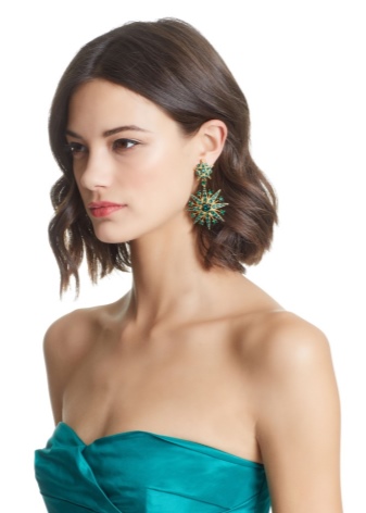 Сережки Oscar de la Renta (71 фото): моделі з бісеру та кришталю від модного будинку Оскар де ла Рента