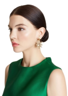 Сережки Oscar de la Renta (71 фото): моделі з бісеру та кришталю від модного будинку Оскар де ла Рента