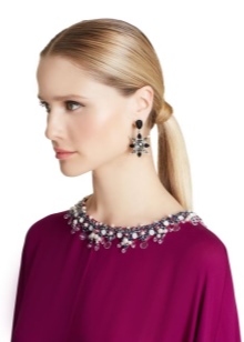 Сережки Oscar de la Renta (71 фото): моделі з бісеру та кришталю від модного будинку Оскар де ла Рента