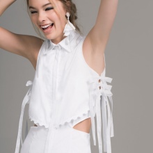 Сережки Oscar de la Renta (71 фото): моделі з бісеру та кришталю від модного будинку Оскар де ла Рента