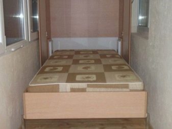 Шафи на балкон (108 фото): приклади вбудованих і пластикових балконних шаф, цікаві ідеї дизайну шаф з рольставнями і з вагонки