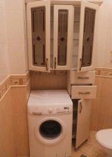 Шафи над пральними машинами у ванній: підлогові і навісні дзеркальні шафи у ванну кімнату, IKEA і інші виробники