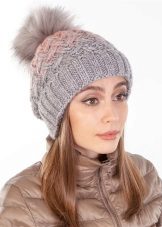 Шапка з косами (78 фото): з градієнтом, з відворотом, з товстої пряжі, з вушками