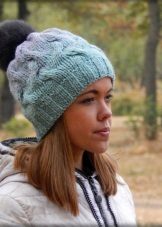 Шапка з косами (78 фото): з градієнтом, з відворотом, з товстої пряжі, з вушками