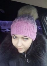 Шапка з косами (78 фото): з градієнтом, з відворотом, з товстої пряжі, з вушками