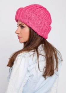 Шапка з відворотом (67 фото): модель зефирка, з англійської гумкою з двома вилогами, з великим широким коміром