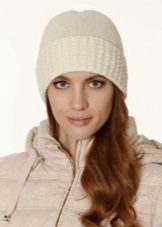 Шапка з відворотом (67 фото): модель зефирка, з англійської гумкою з двома вилогами, з великим широким коміром