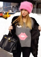 Шапка з відворотом (67 фото): модель зефирка, з англійської гумкою з двома вилогами, з великим широким коміром