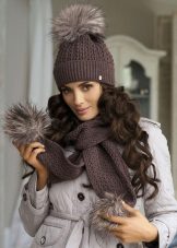 Шапка з відворотом (67 фото): модель зефирка, з англійської гумкою з двома вилогами, з великим широким коміром