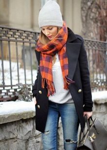 Шапка з відворотом (67 фото): модель зефирка, з англійської гумкою з двома вилогами, з великим широким коміром