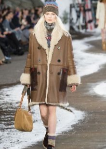 Шапка з візерунком золота коса (83 фото): з тінню, з градієнтом, з об’ємними косами